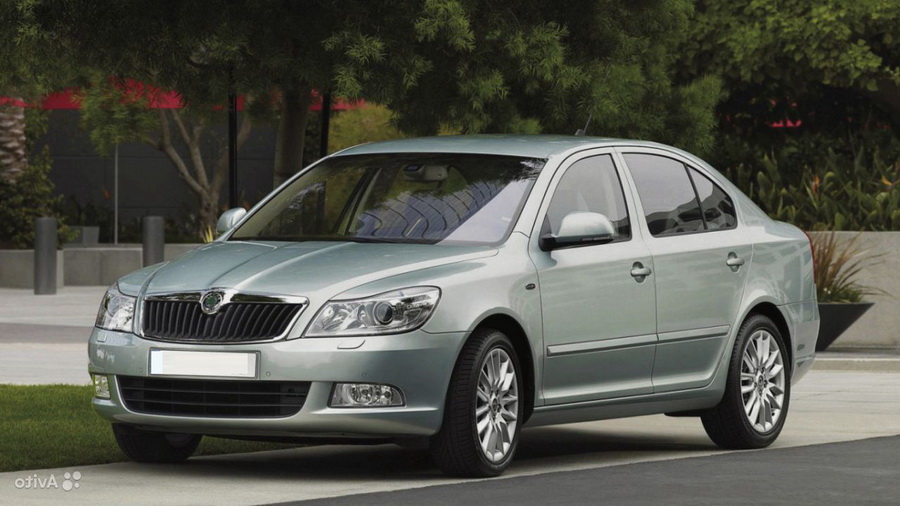 Какая машина лучше, Toyota Corolla или Ford Focus?