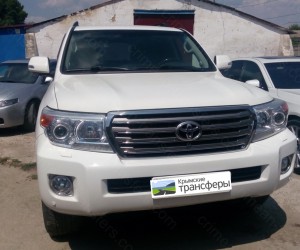 Toyota Land Cruiser 200