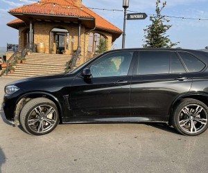 Аренда автомобиля BMW X5